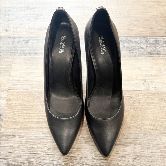 MICHAEL MICHAEL KORS Abbi Flex Leather Pump - Picture 1 of 8